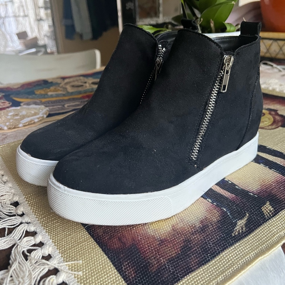 Platform Sneakers Size 7